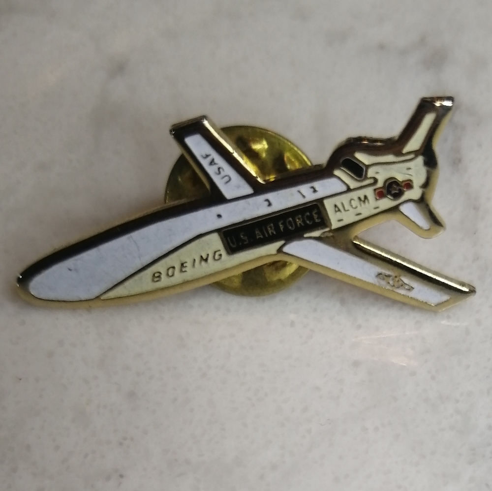 Vintage US Airforce Aircraft Airplane Pin